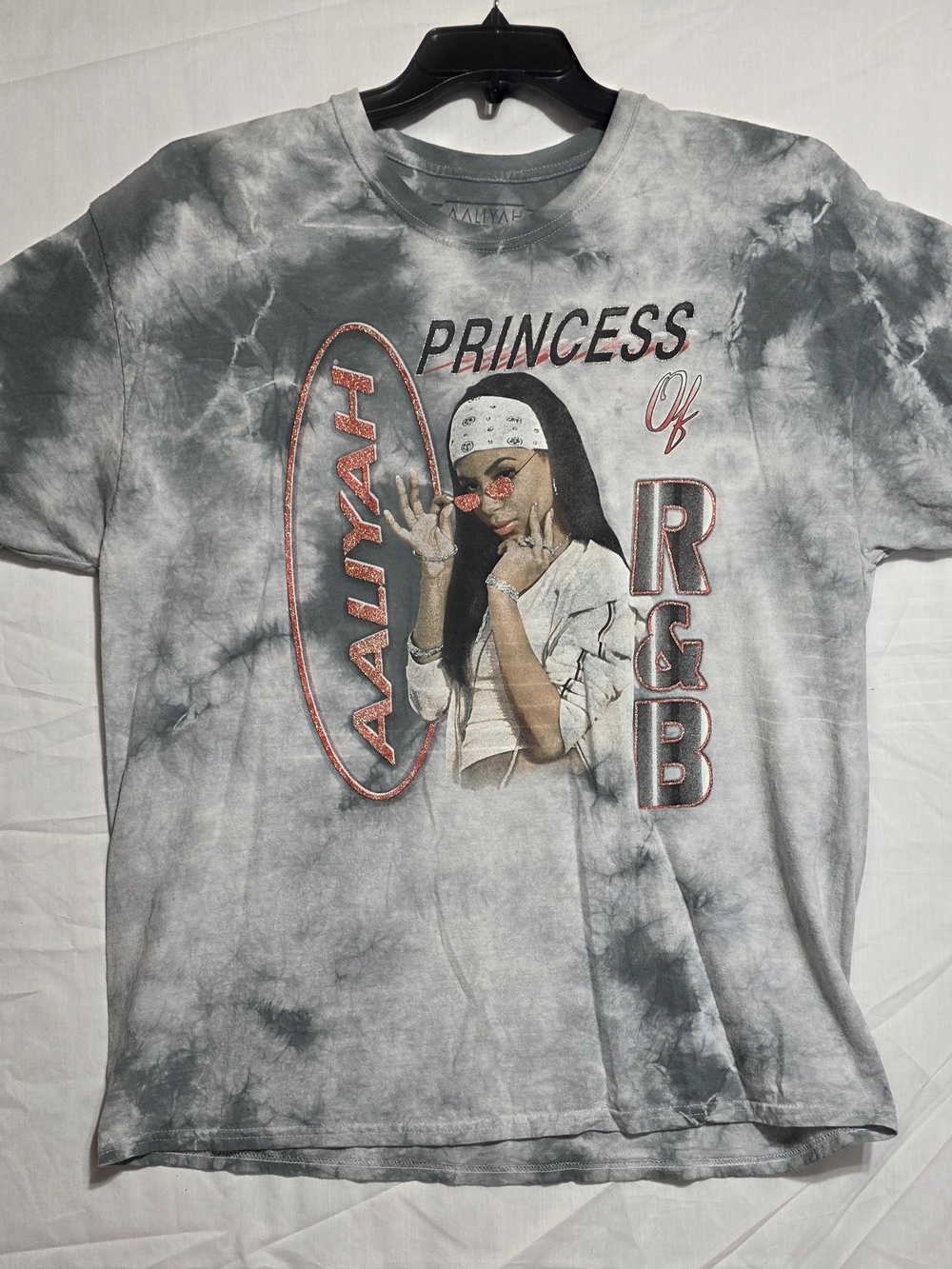 Aaliyah "Princess Of R&B" Size L.